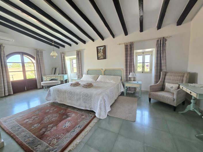 Image No.21-6 Bed Village House for sale