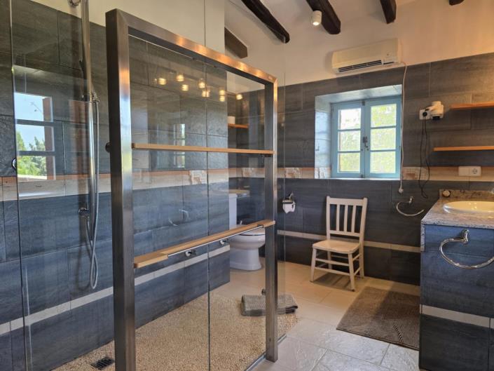 Image No.23-6 Bed Village House for sale