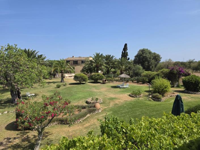 Image No.25-6 Bed Village House for sale