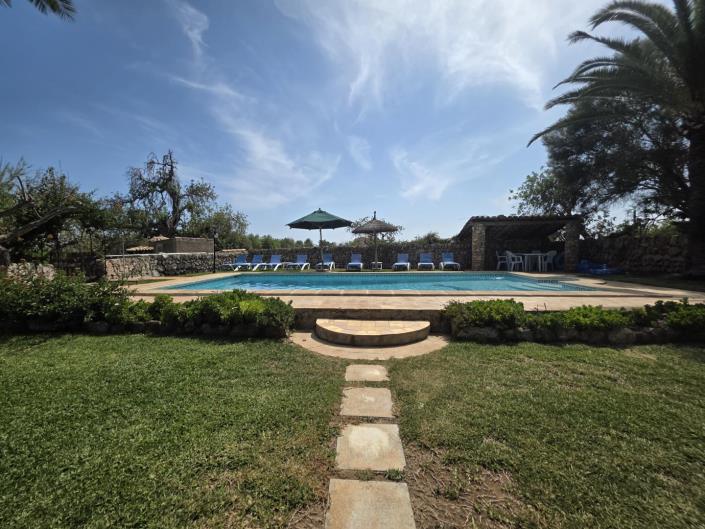 Image No.46-6 Bed Village House for sale