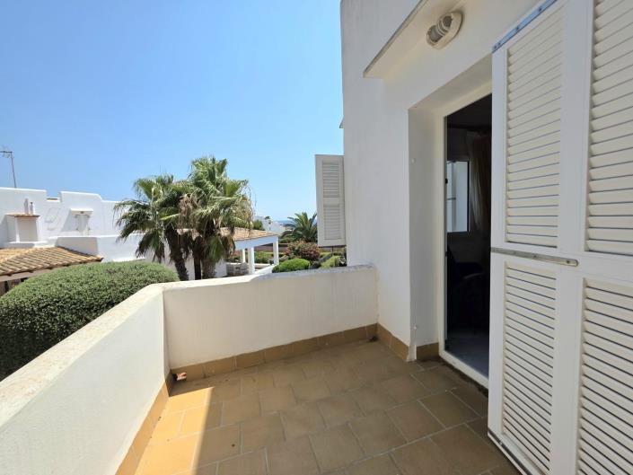 Image No.16-7 Bed Chalet for sale