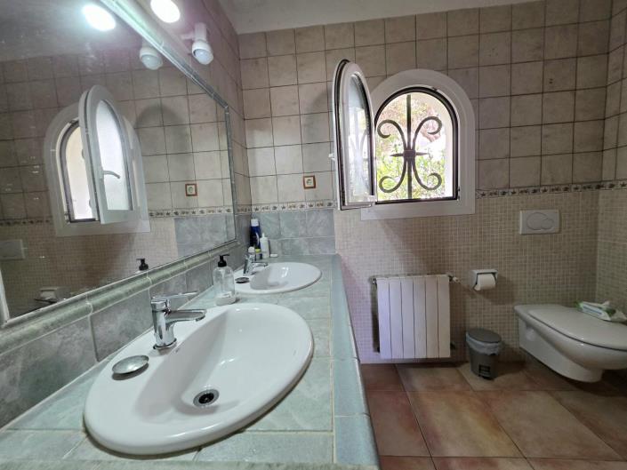 Image No.30-7 Bed Chalet for sale