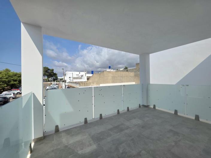 Image No.9-2 Bed Villa for sale