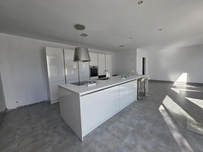 Image No.7-3 Bed Villa for sale