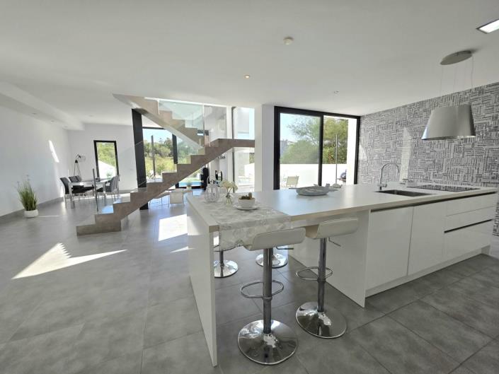 Image No.6-3 Bed Villa for sale