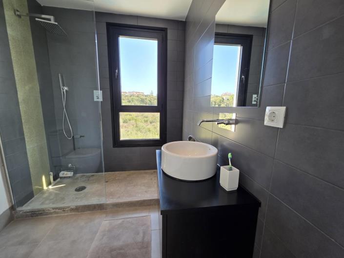 Image No.14-3 Bed Villa for sale