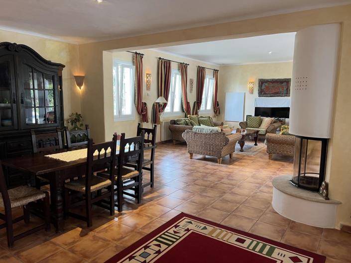 Image No.7-3 Bed Villa / Detached for sale