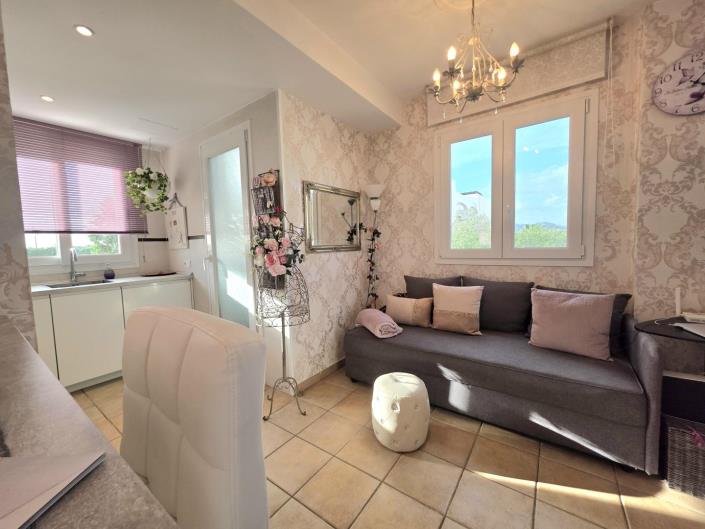 Image No.6-2 Bed Apartment for sale