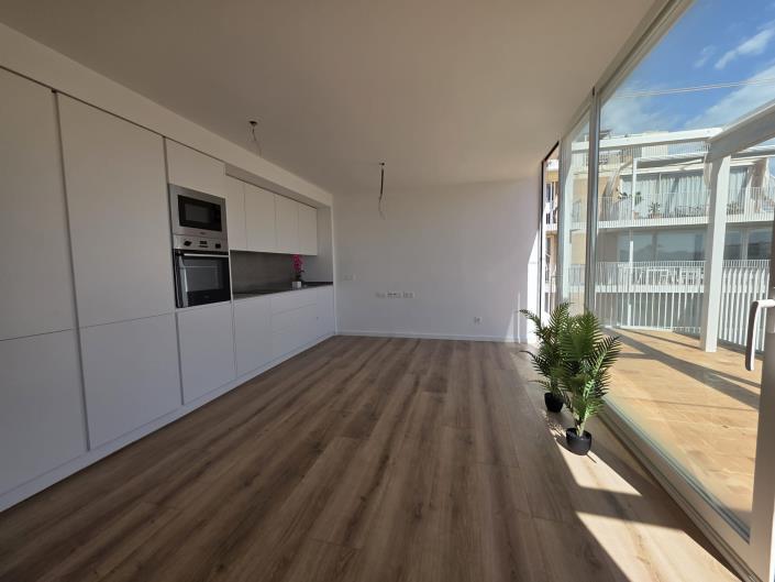 Image No.4-2 Bed Apartment for sale