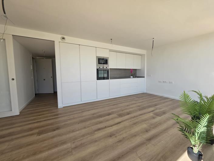 Image No.12-2 Bed Apartment for sale