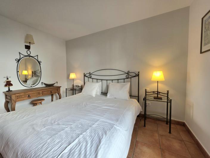 Image No.15-2 Bed Apartment for sale