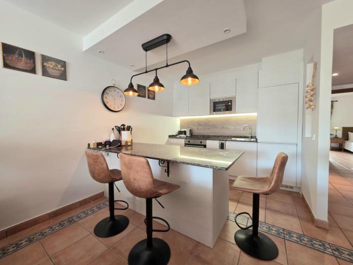 Image No.9-2 Bed Apartment for sale