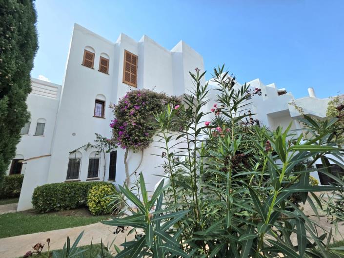 Image No.27-3 Bed Apartment for sale