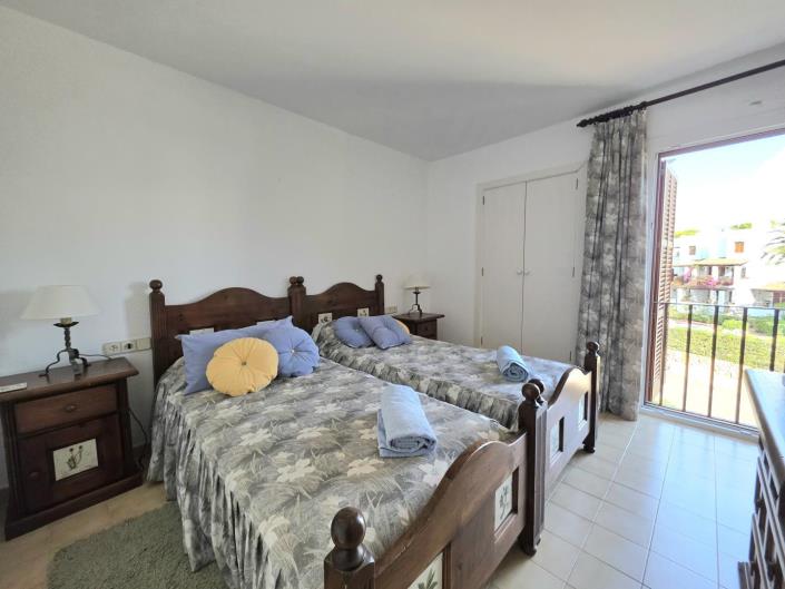 Image No.21-3 Bed Apartment for sale