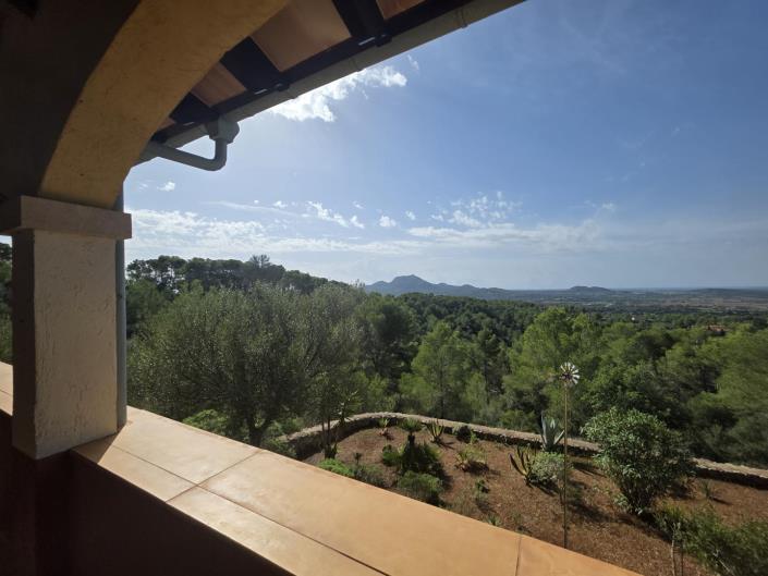 Image No.13-3 Bed Country House for sale