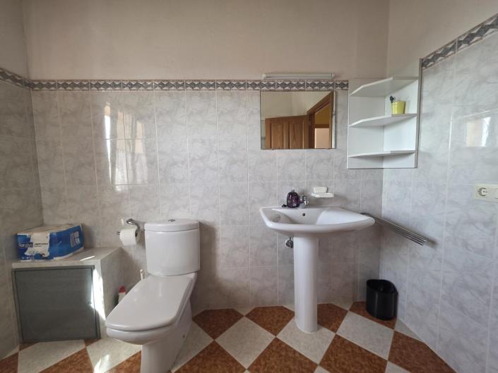 Image No.15-3 Bed Country House for sale