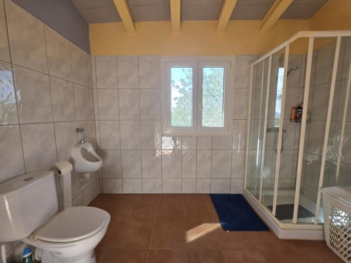 Image No.19-3 Bed Country House for sale