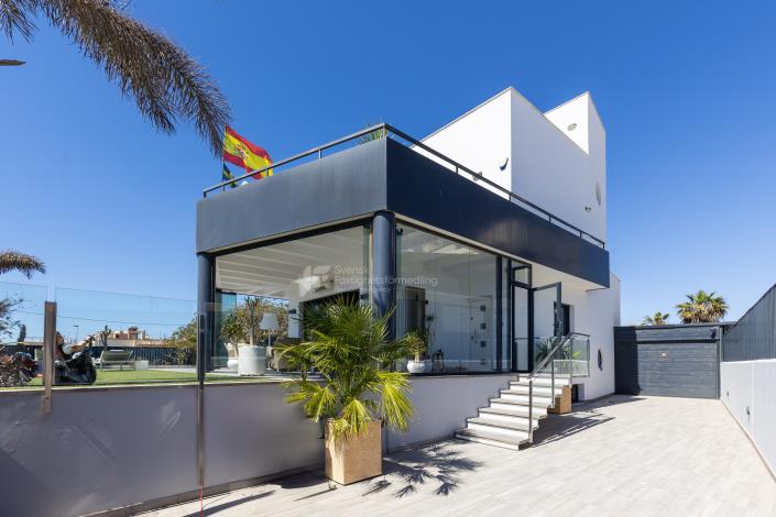 Image No.35-4 Bed House for sale