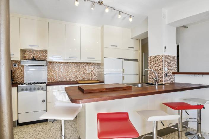 Image No.8-3 Bed Apartment for sale