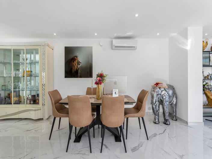 Image No.6-3 Bed House for sale