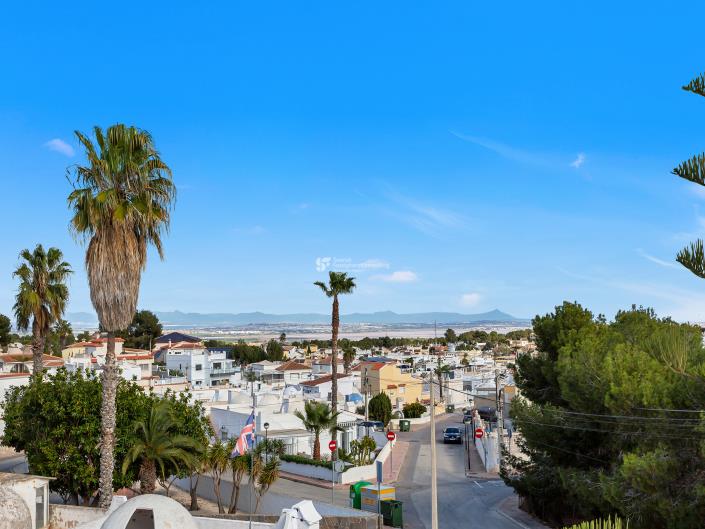 Image No.31-3 Bed House for sale