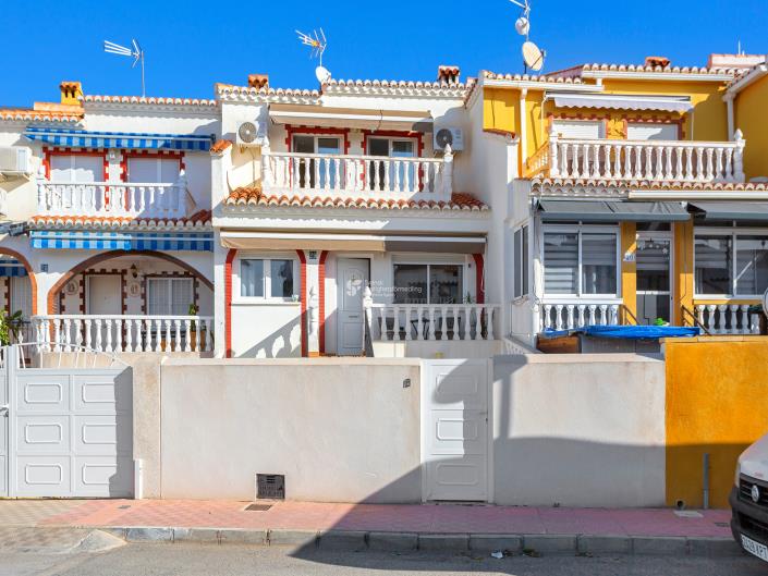 Image No.3-4 Bed Townhouse for sale