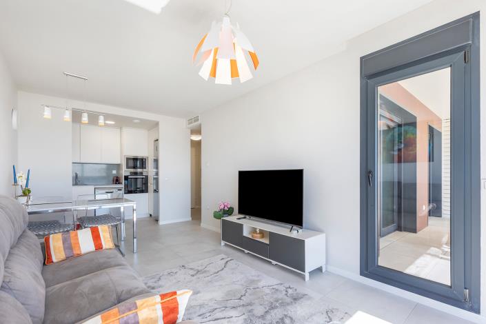 Image No.10-2 Bed Apartment for sale