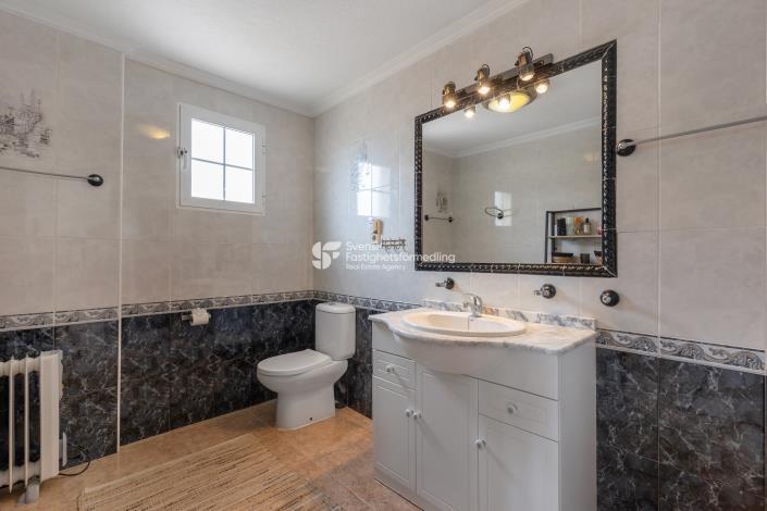 Image No.25-5 Bed Villa for sale