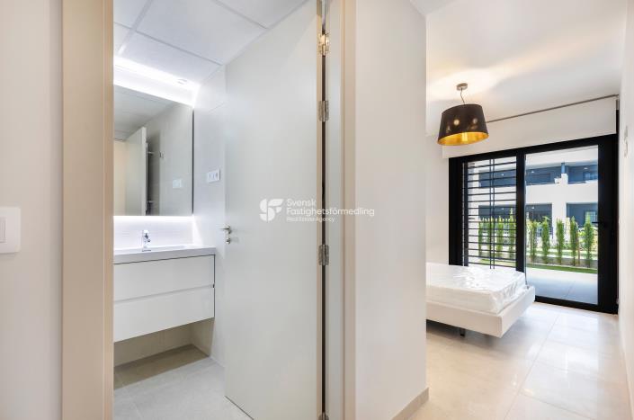 Image No.16-2 Bed Apartment for sale