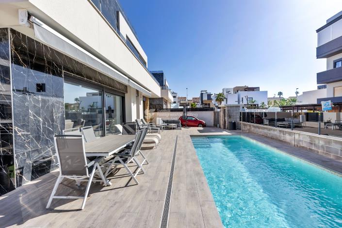 Image No.23-3 Bed Villa for sale