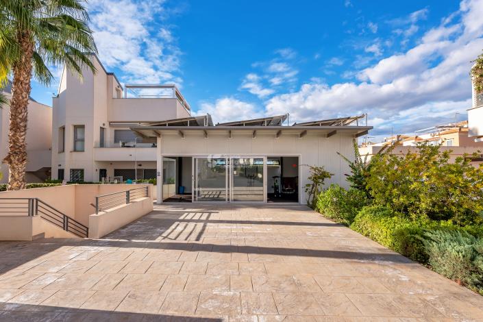 Image No.20-2 Bed Apartment for sale