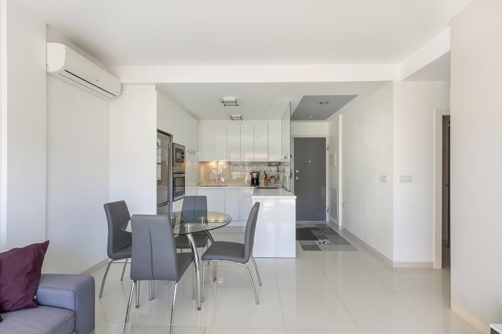 Image No.8-3 Bed Apartment for sale