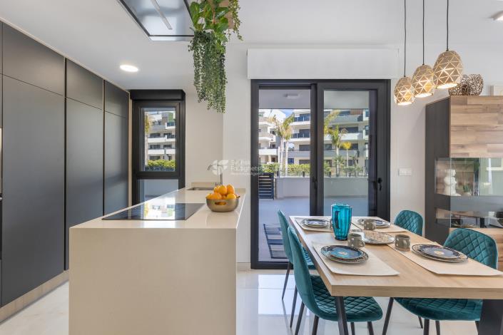 Image No.15-3 Bed Apartment for sale