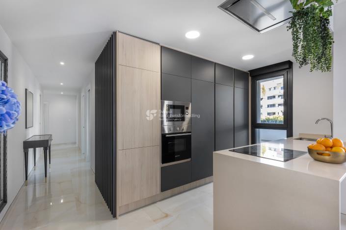 Image No.17-3 Bed Apartment for sale