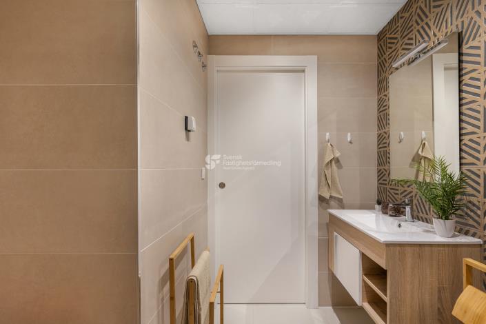 Image No.25-3 Bed Apartment for sale