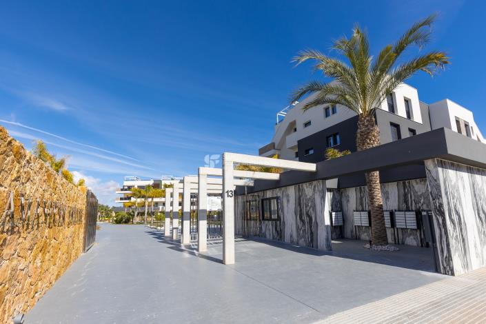 Image No.27-3 Bed Apartment for sale