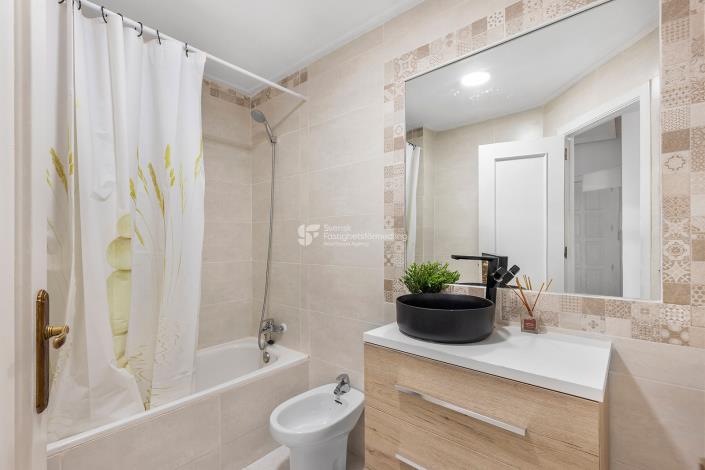 Image No.16-2 Bed Apartment for sale