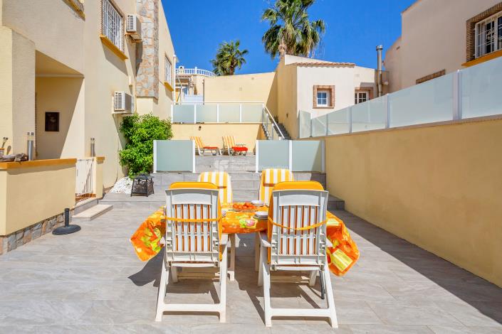 Image No.3-3 Bed House for sale