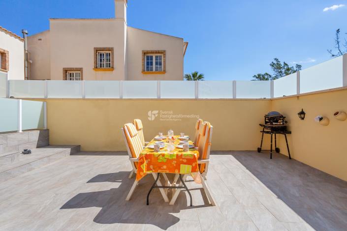 Image No.4-3 Bed House for sale