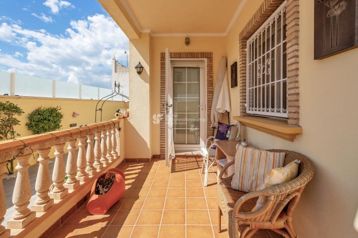 Image No.6-3 Bed House for sale