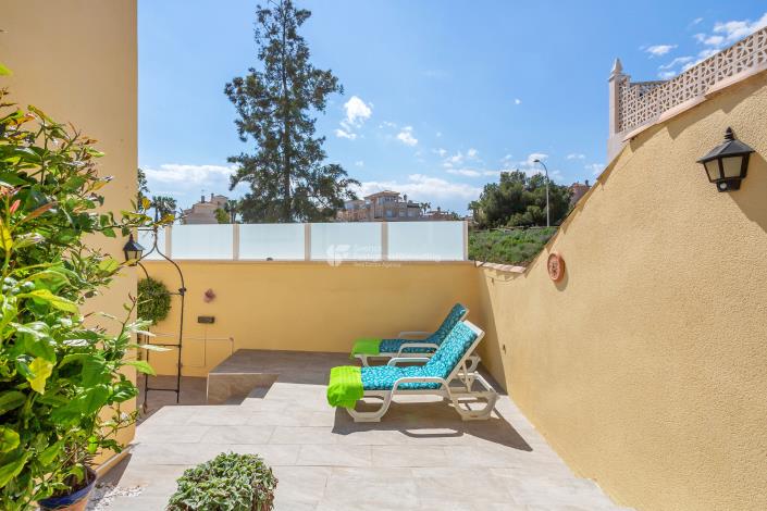 Image No.9-3 Bed House for sale