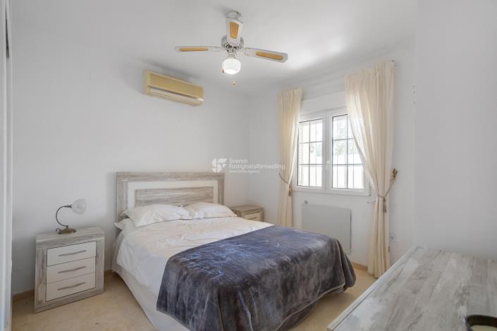 Image No.18-3 Bed House for sale