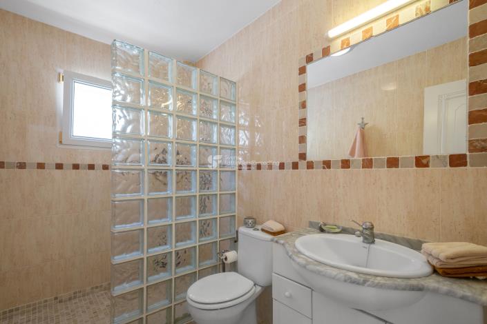 Image No.28-3 Bed House for sale