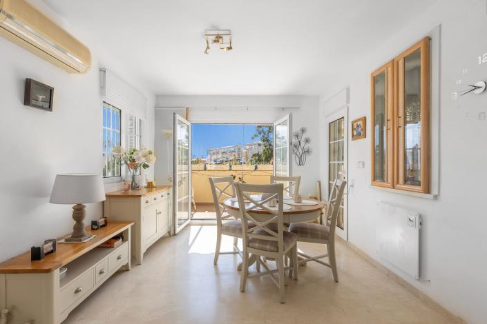 Image No.13-3 Bed House for sale