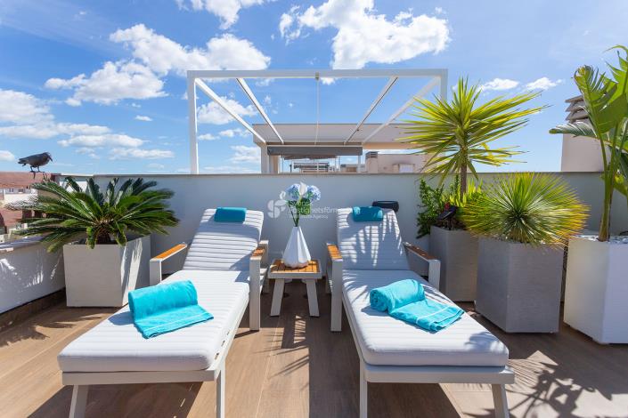 Image No.24-3 Bed Apartment for sale