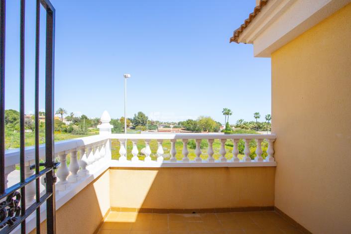 Image No.21-3 Bed Villa for sale