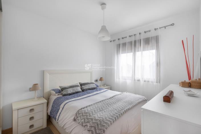 Image No.15-4 Bed Townhouse for sale