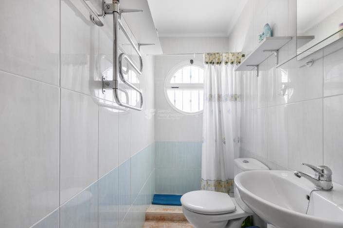 Image No.21-2 Bed Townhouse for sale