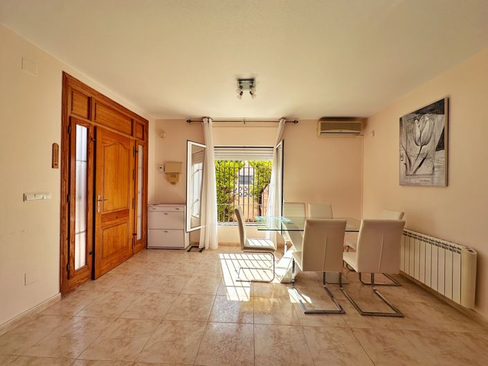 Image No.15-3 Bed Villa for sale