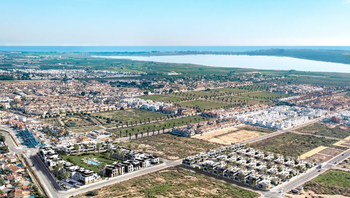 Image No.2-2 Bed Property for sale